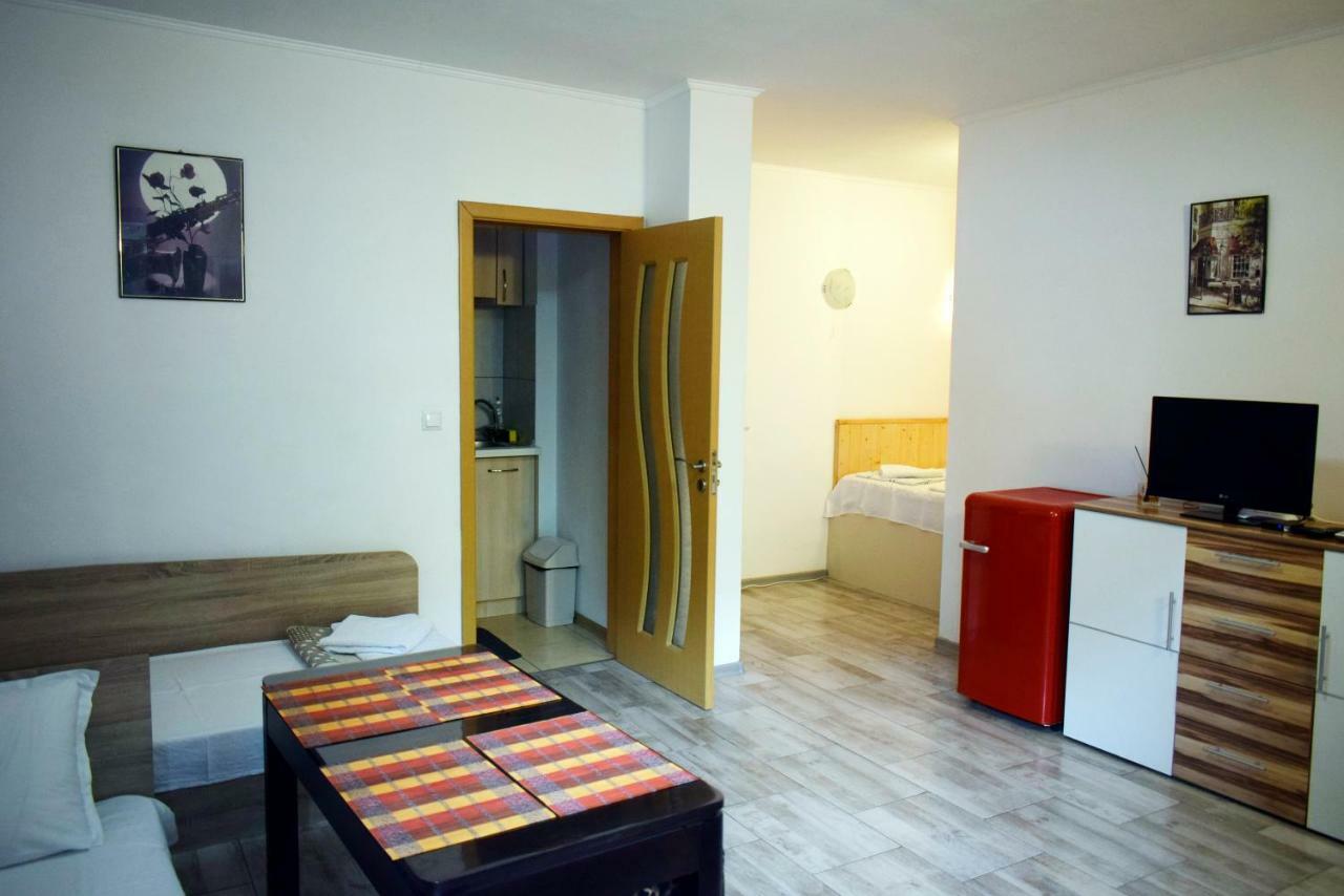Flora Beach Apartaments 부르가스 외부 사진